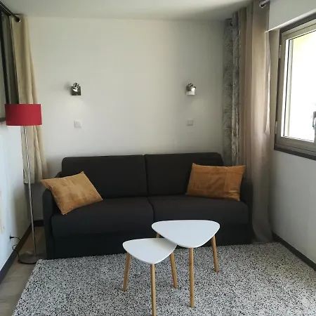1ere Ligne Vue Port Avec Balcon, Piscine *